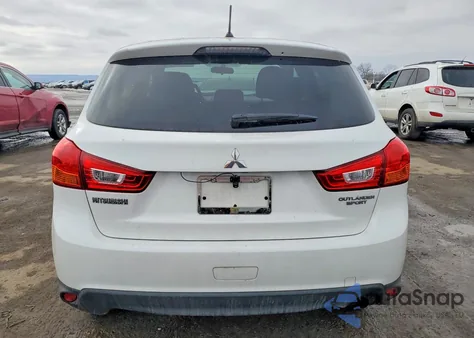 2014 Mitsubishi Outlander Sport Es z USA, uszkodzony, nr VIN 4A4AP3AU6EE002311